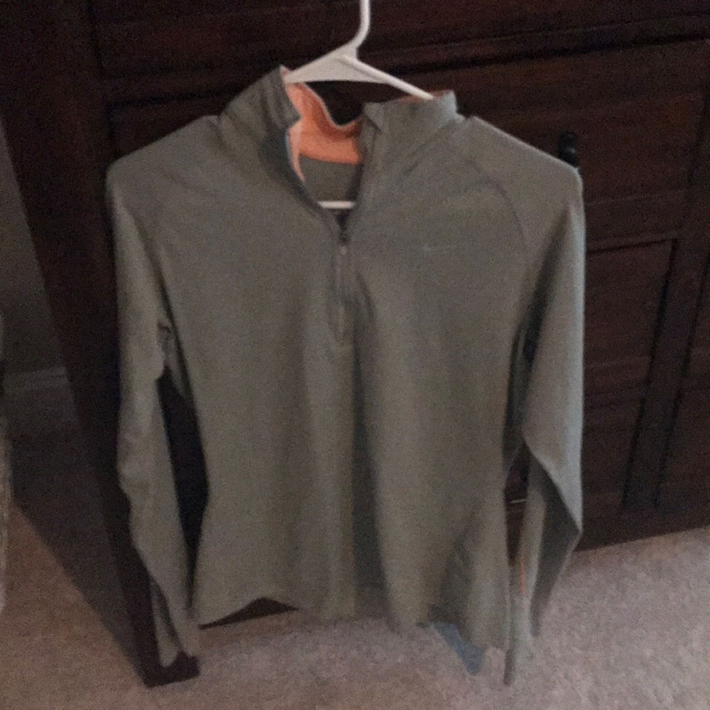 Athletic top